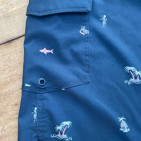 RVCA RESTLESS BOARDSHORTS 16” - Picture 7 of 7